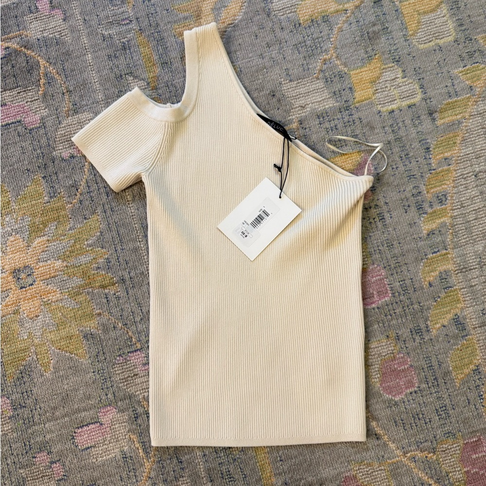 Women’s One-Shoulder‎ Cream Ribbed Top